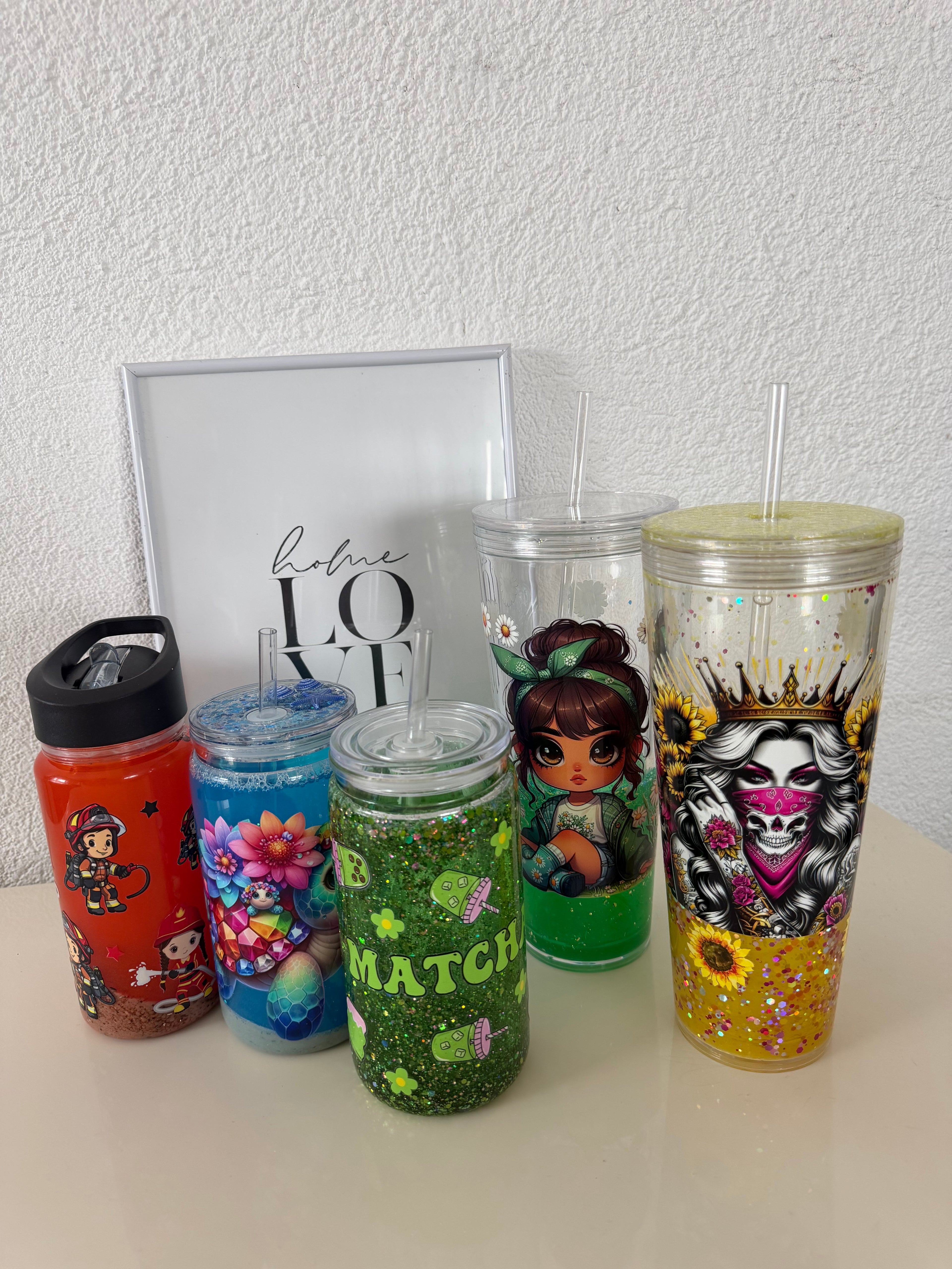 Snowglobe Becher & Flaschen