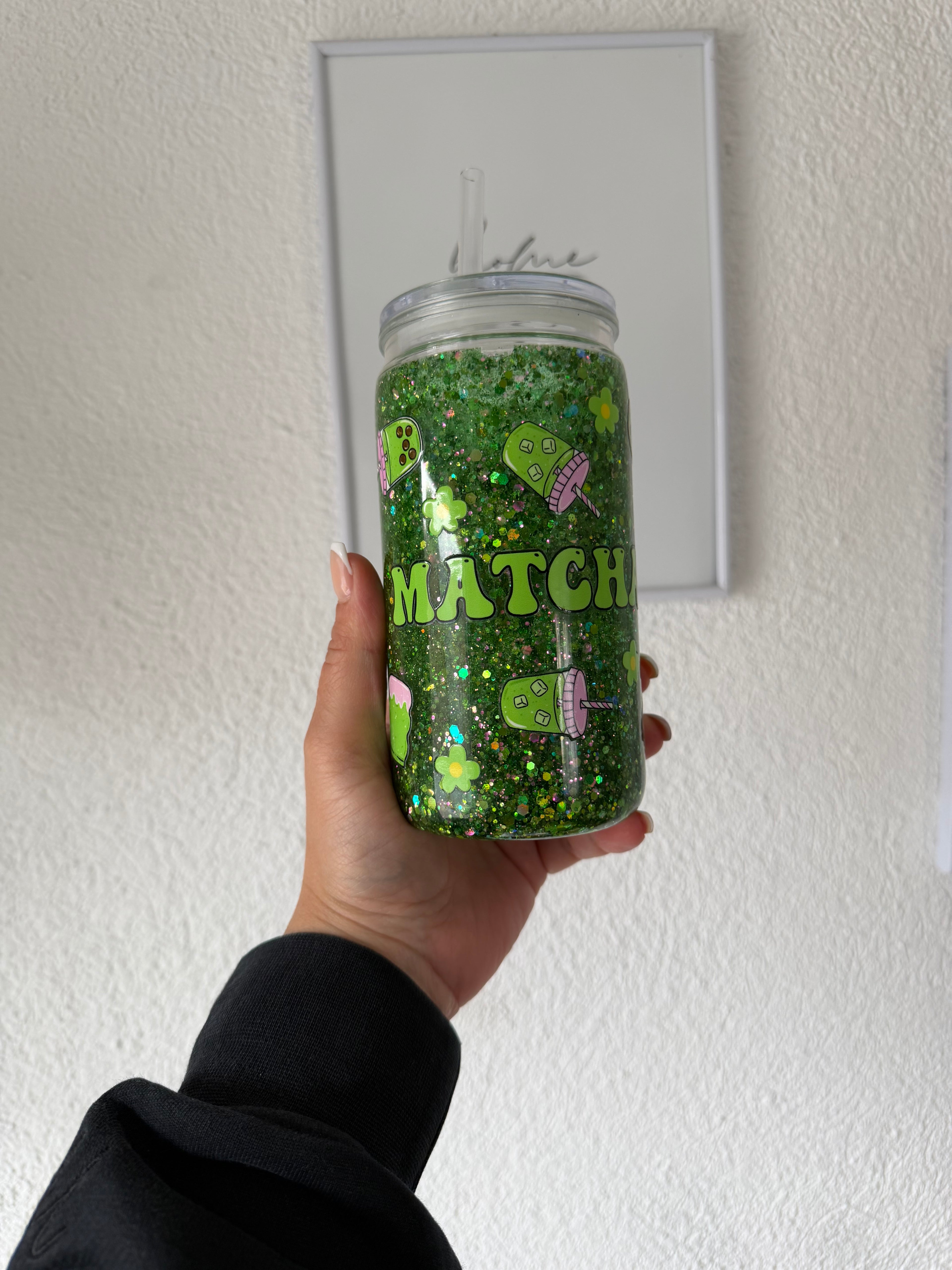 Matcha Glitzer Snowglobe Becher – 16 oz